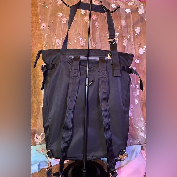 COPY - Timbuk2 EUC The Convertible Backpack Tote, Jet Black, Fits 15" laptop - Picture 3 of 9